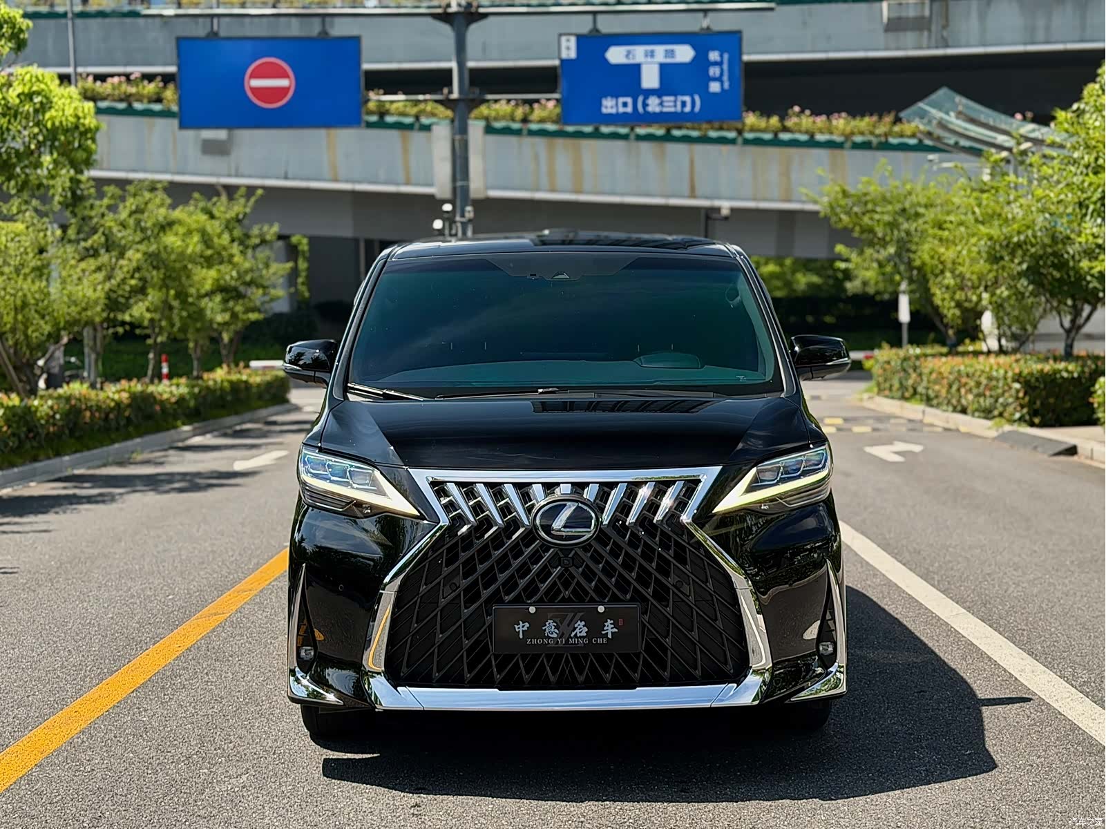 Lexus LM, 2022 2