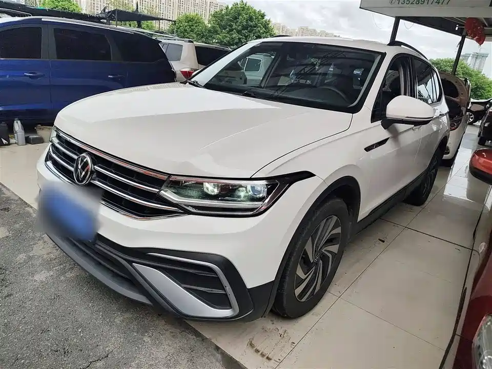 Volkswagen Tiguan L Volkswagen Tiguan L