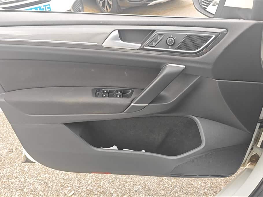 Volkswagen Golf*Jiayu