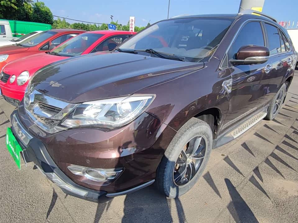 BYD S7
