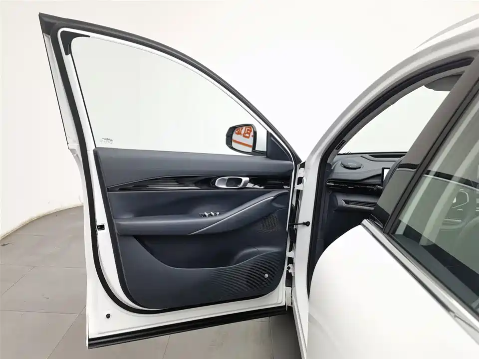 Geely Galaxy Galaxy E5