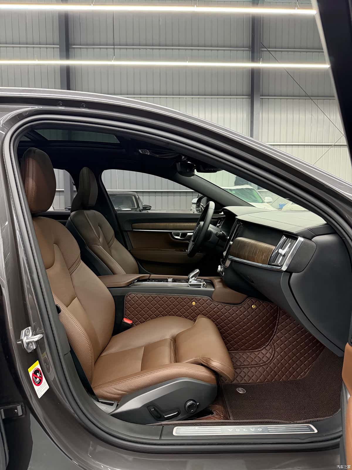 Volvo S90, 2021 4