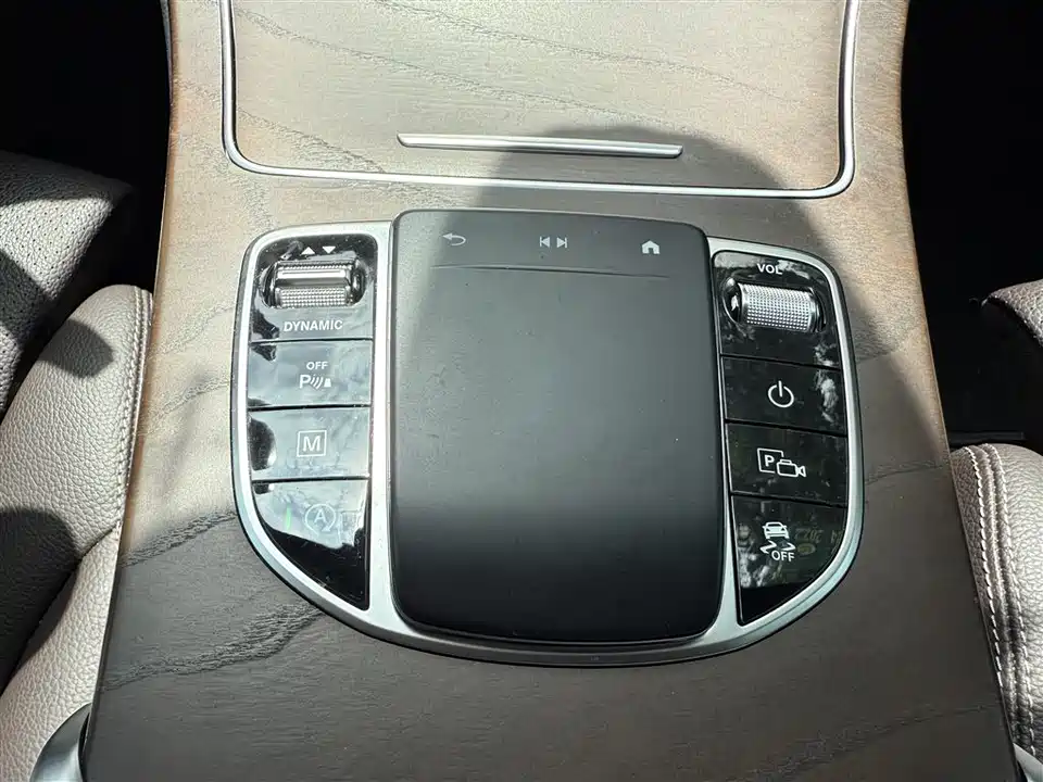 Mercedes-Benz GLC Mercedes-Benz GLC