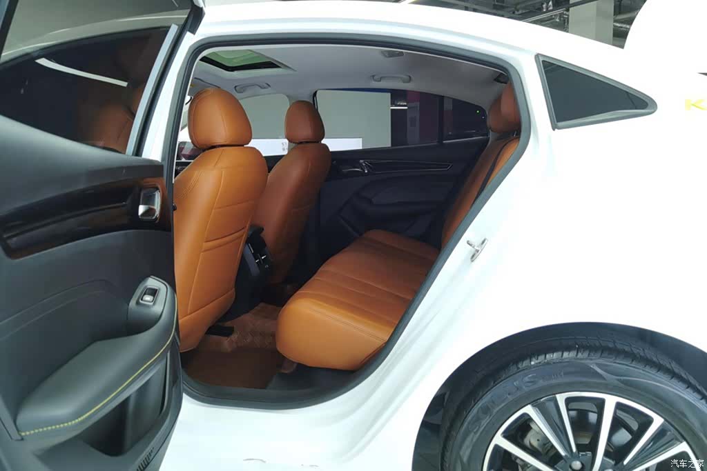 Roewe i5, 2023 11