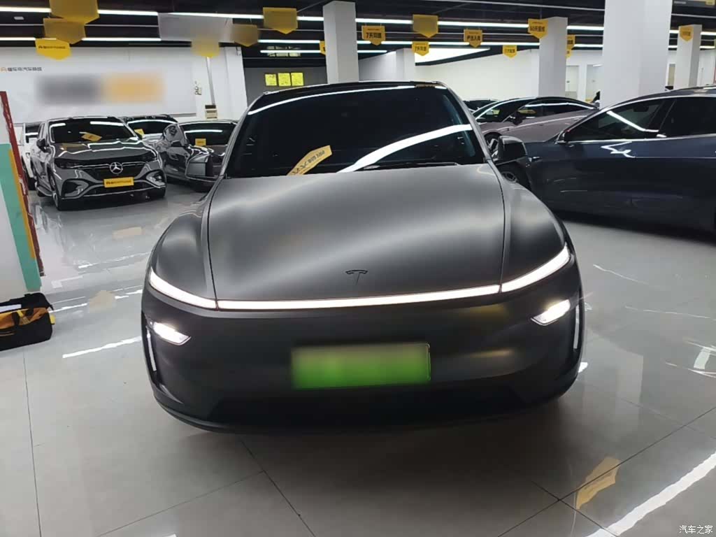 Tesla Model Y, 2025 3