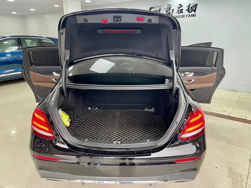 Mercedes-Benz E-class Mercedes-Benz E-class