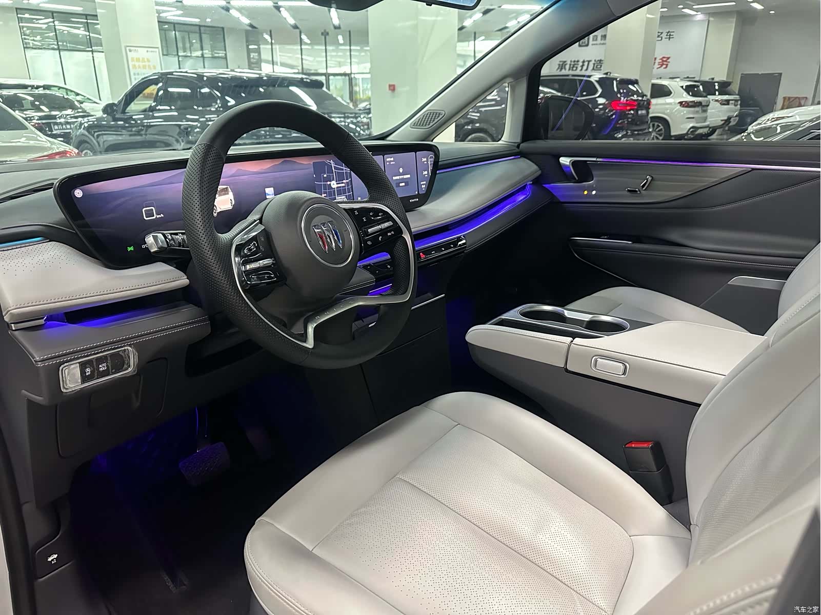 Buick GL8, 2025 11