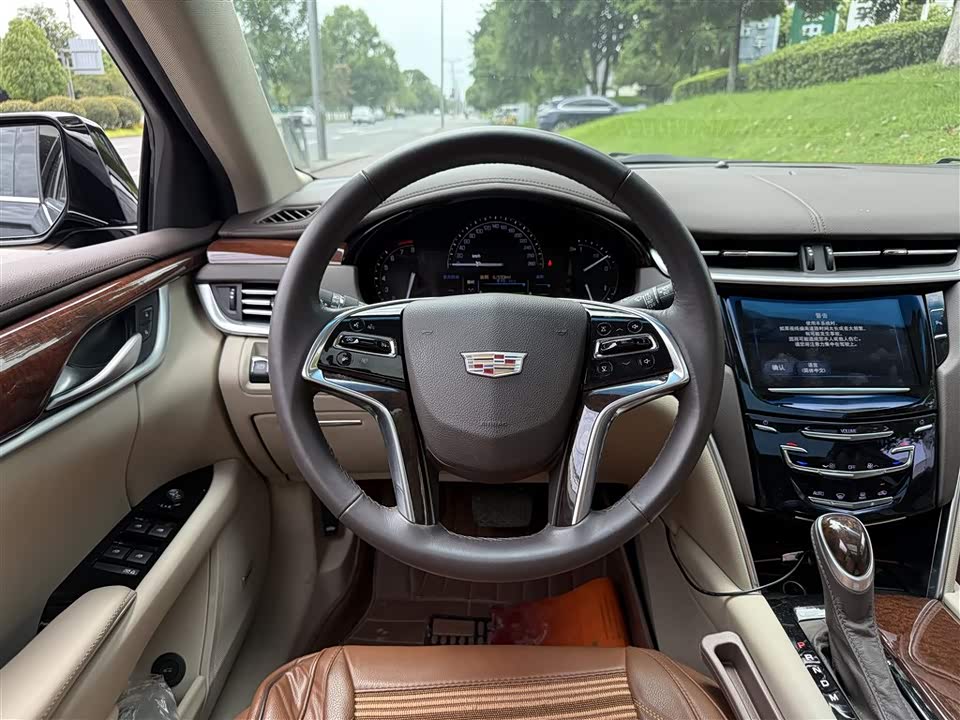 Cadillac XTS