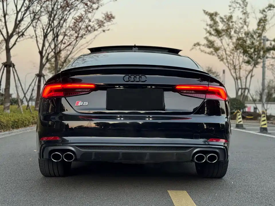 Audi S5