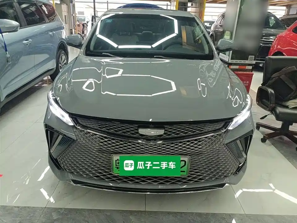 Geely Emgrand L HiP Geely Emgrand L HiP