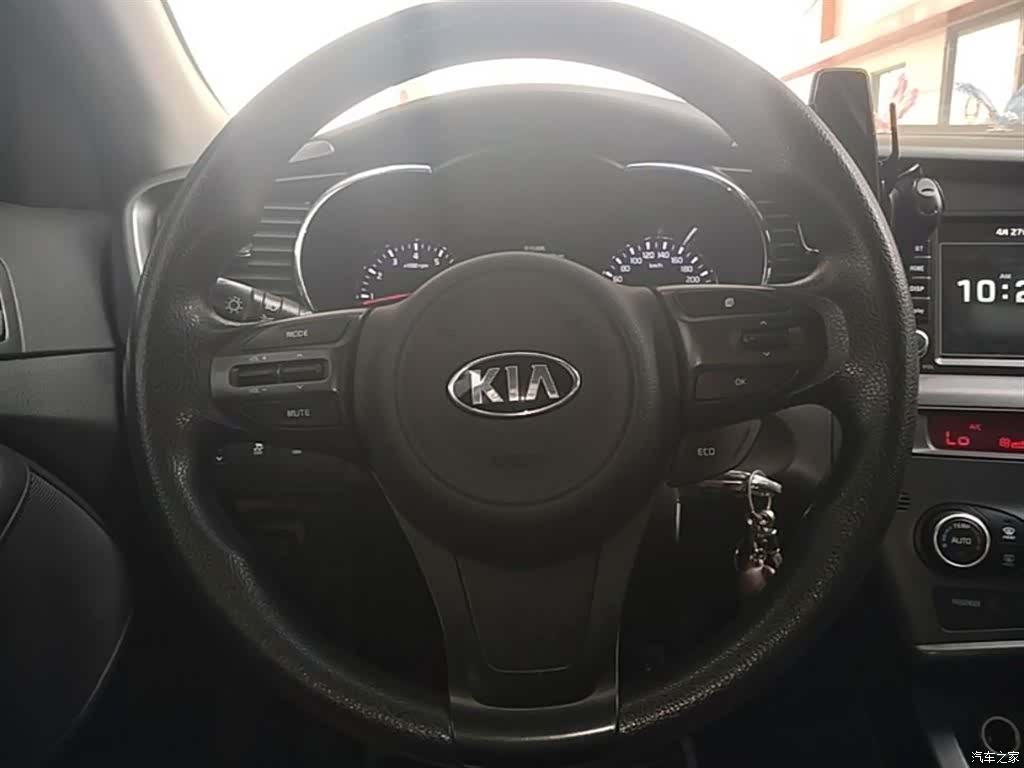 Kia K5, 2015 7