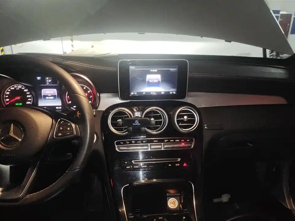 Mercedes-Benz GLC Mercedes-Benz GLC