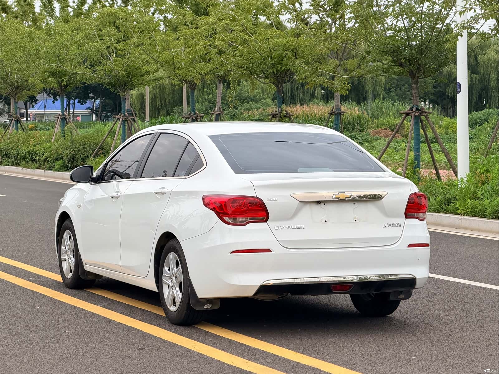 Chevrolet 320, 2019 9