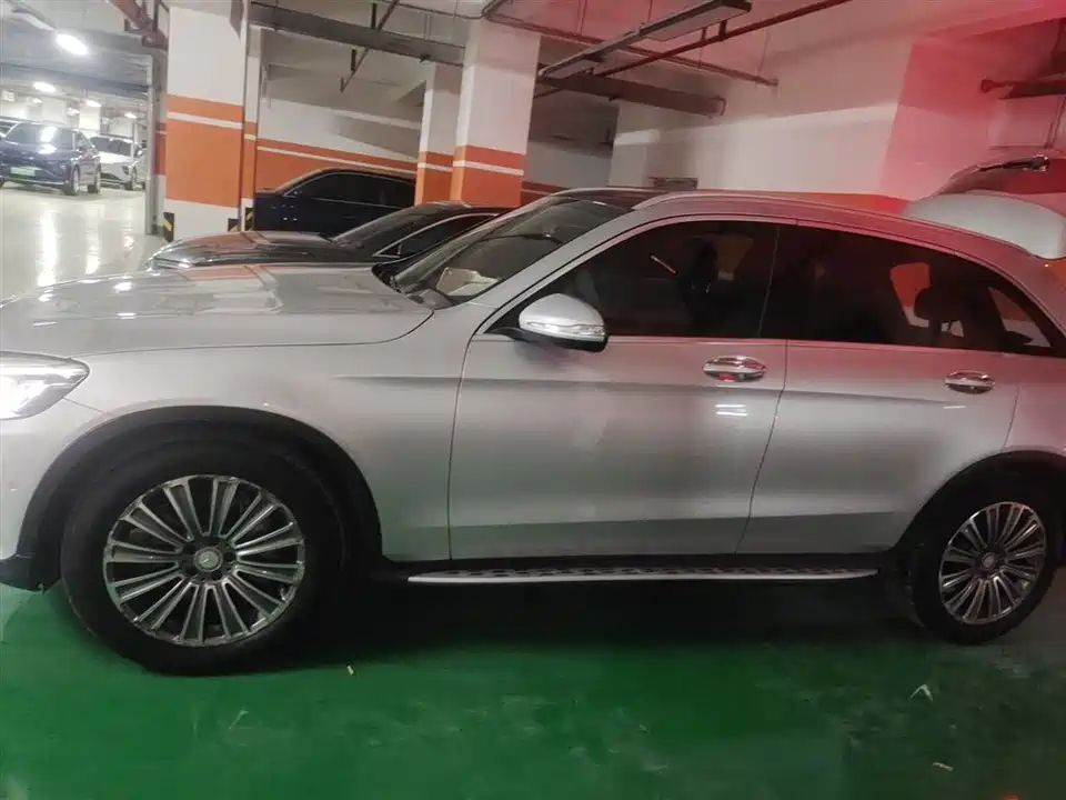 Mercedes-Benz GLC Mercedes-Benz GLC