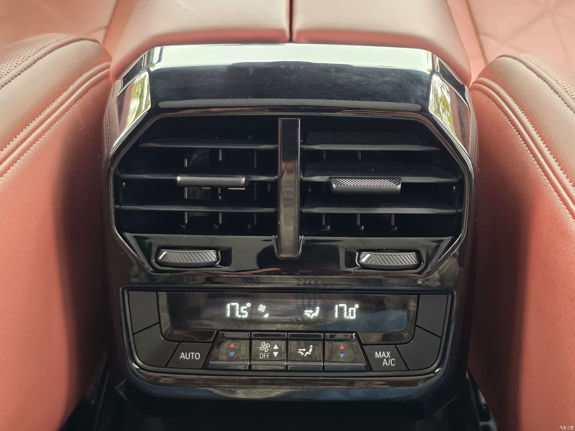 BMW iX, 2022 19