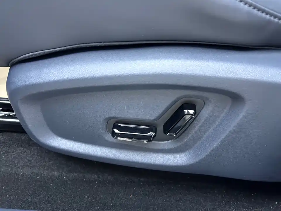 Geely Galaxy Galaxy E5