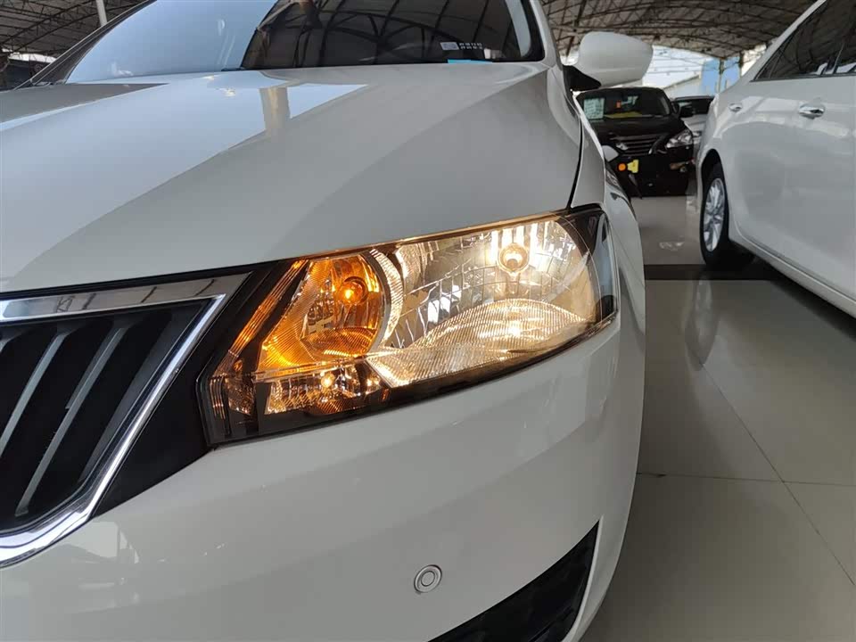 Skoda Xindong