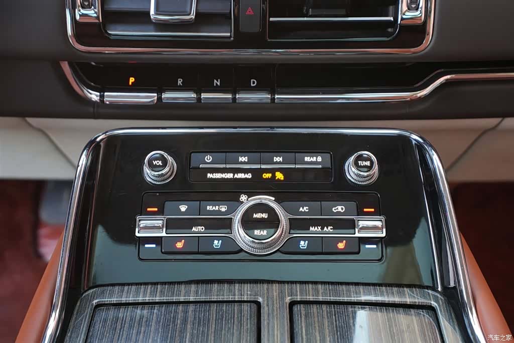Lincoln Navigator, 2018 12