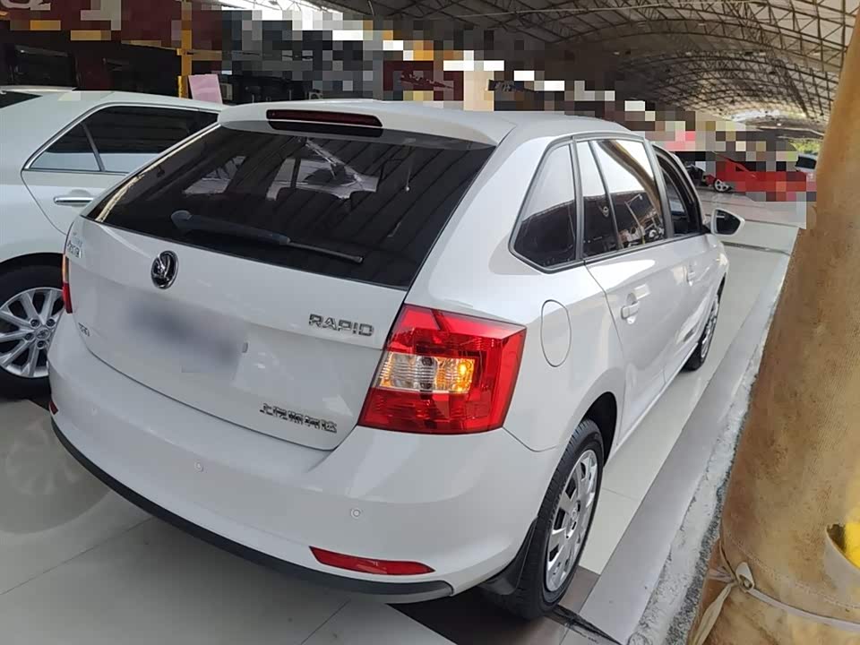 Skoda Xindong
