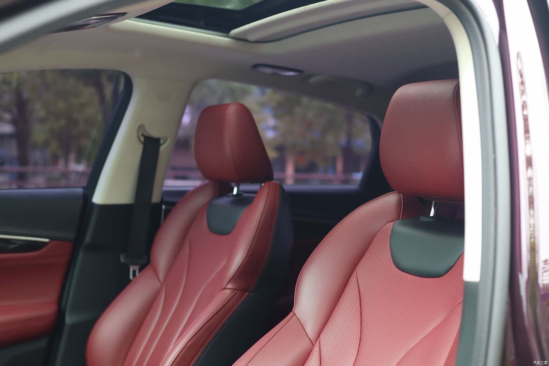 Changan CS85, 2019 36