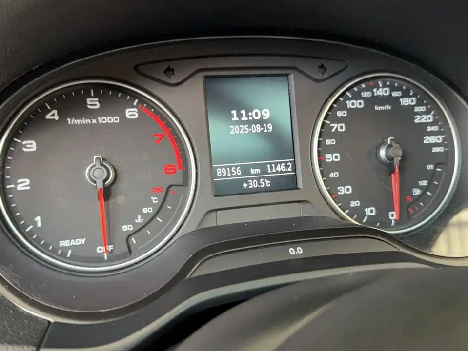 Audi Q2L Audi Q2L