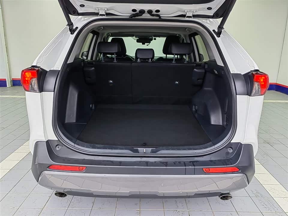 Toyota RAV4 Rongfang