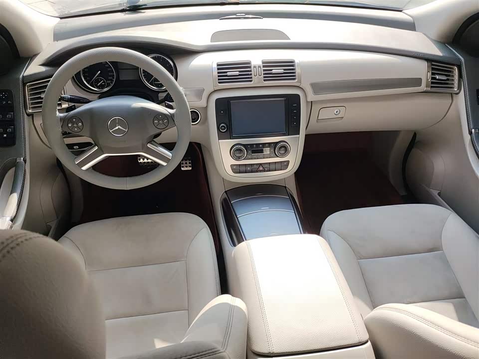 Mercedes-Benz R-class