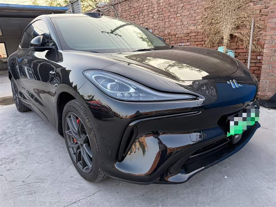 IM Motors Zhiji LS6 IM Motors Zhiji LS6