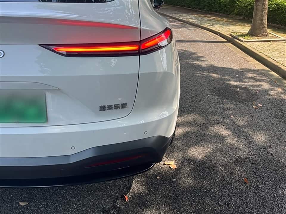NIO L60 NIO L60