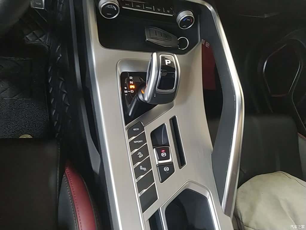 Geely Coolray, 2020 14