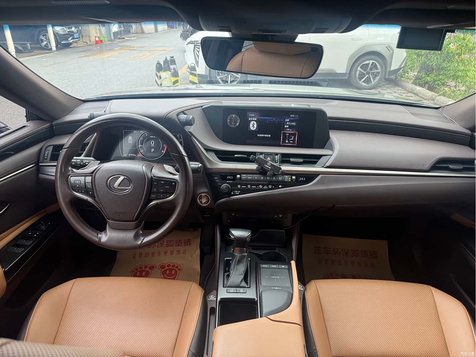 Lexus ES, 2020 8