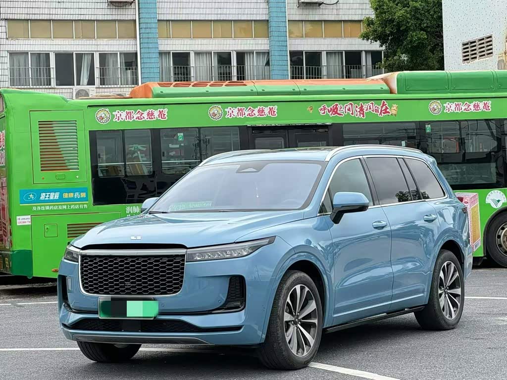 Li Auto ONE