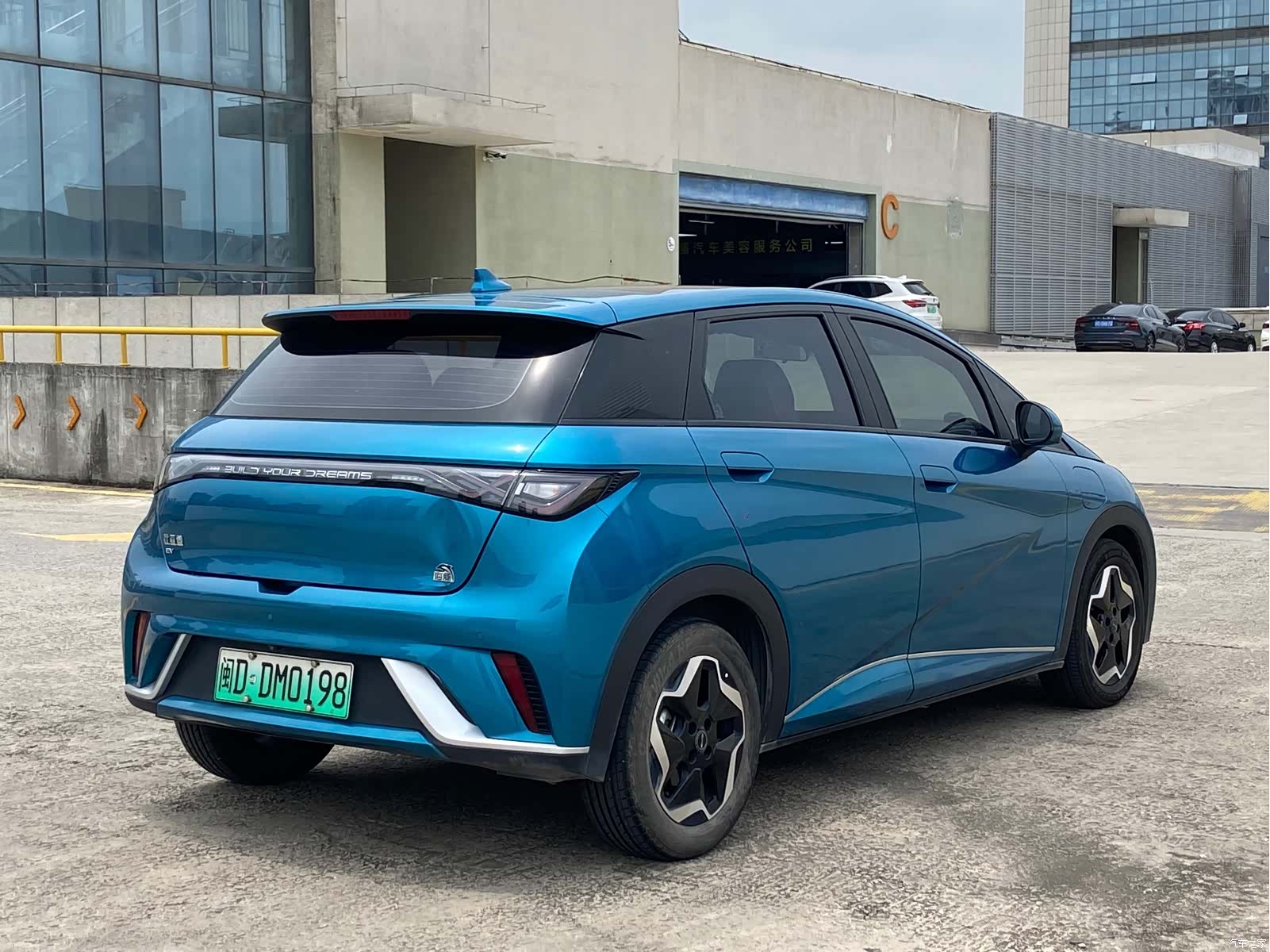 BYD Dolphin, 2022 6