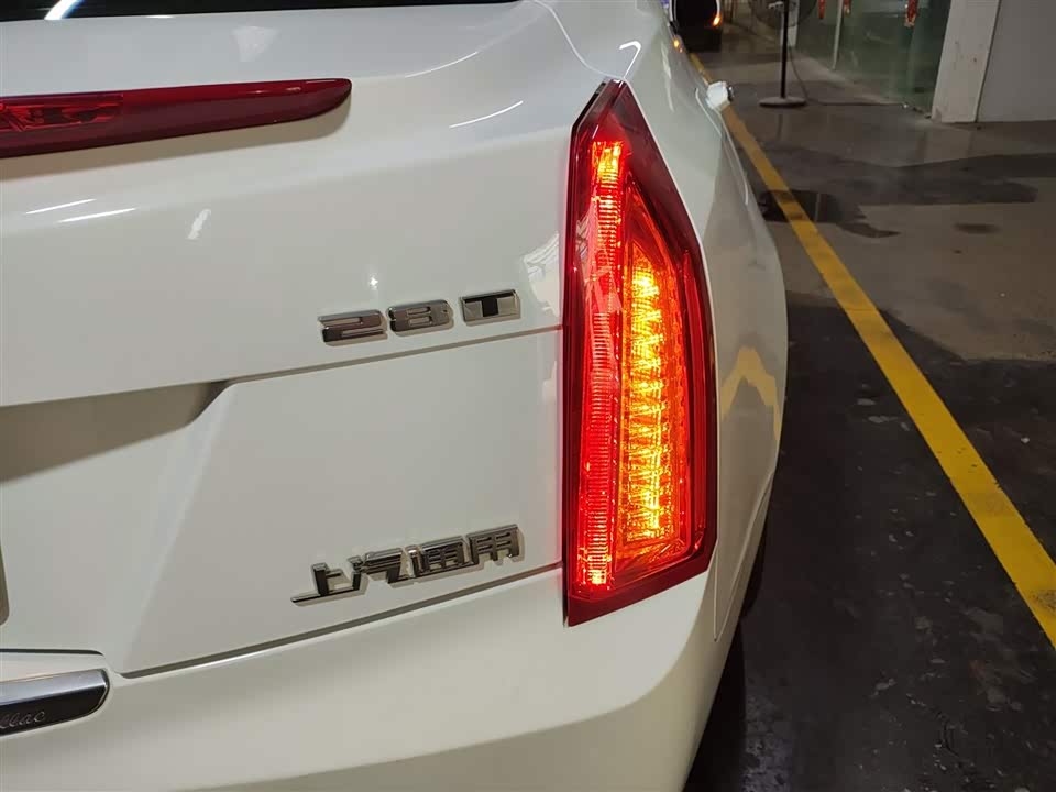 Cadillac ATS-L