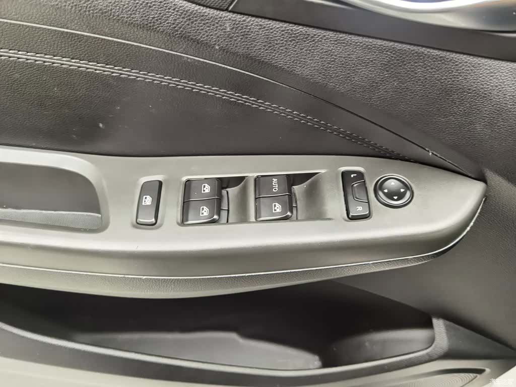 Wuling Hongguang, 2019 9