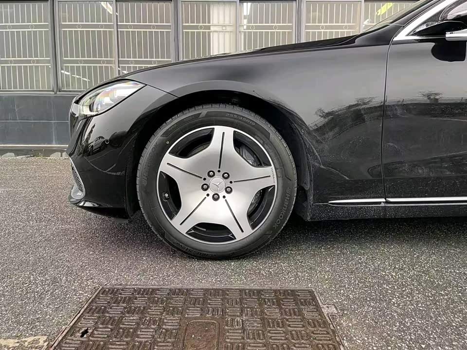 Mercedes-Benz Maybach S-class