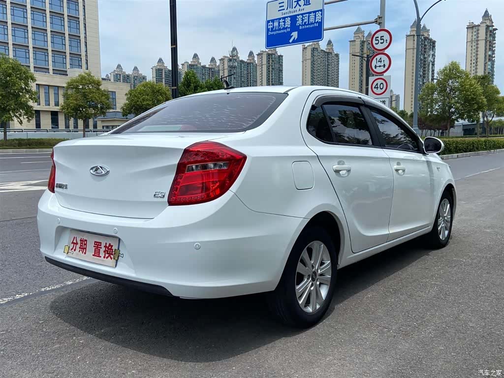 Chery E3, 2015 12