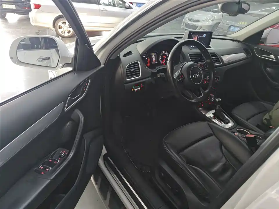 Audi Q3 Audi Q3
