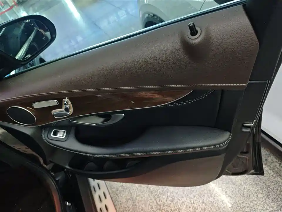 Mercedes-Benz GLC Mercedes-Benz GLC