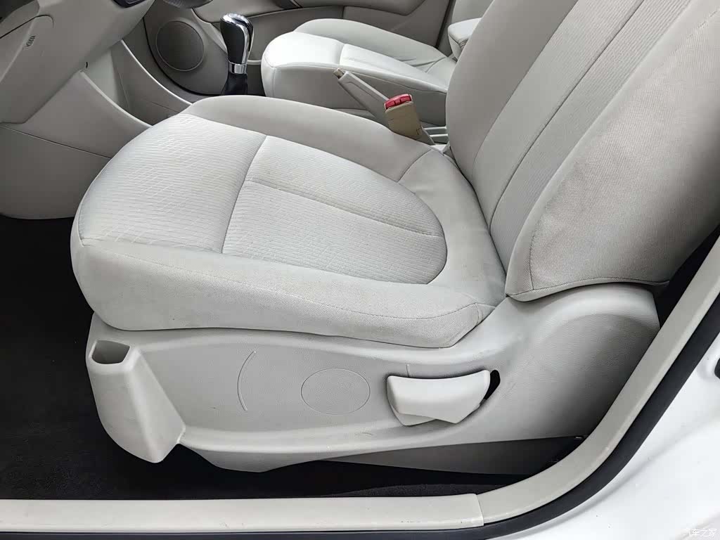 DongFeng A60, 2016 20