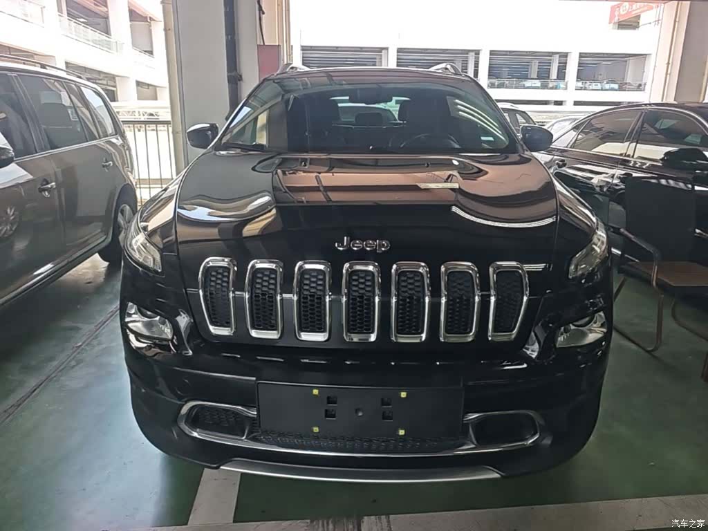 Jeep Cherokee, 2015 3
