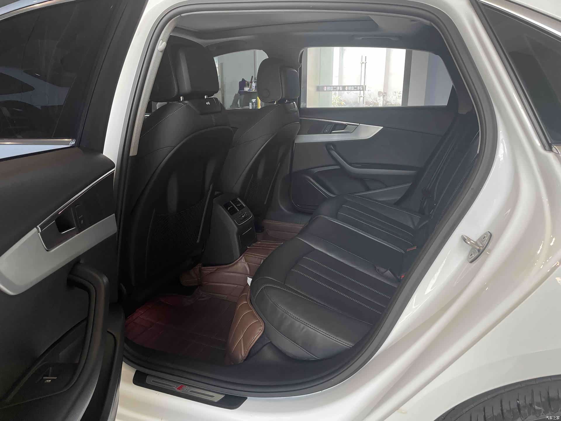 Audi A4L, 2022 7