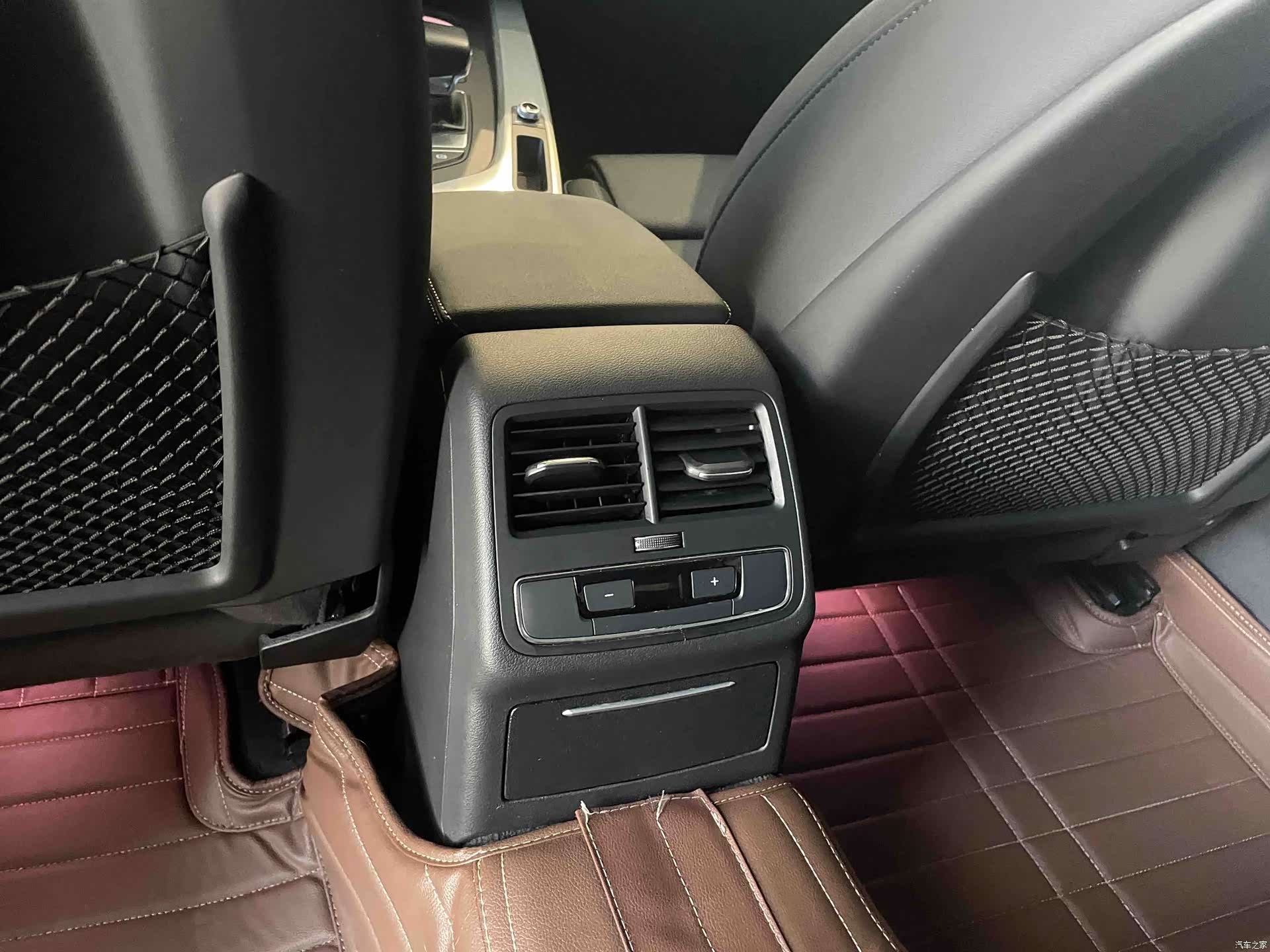Audi A4L, 2022 8