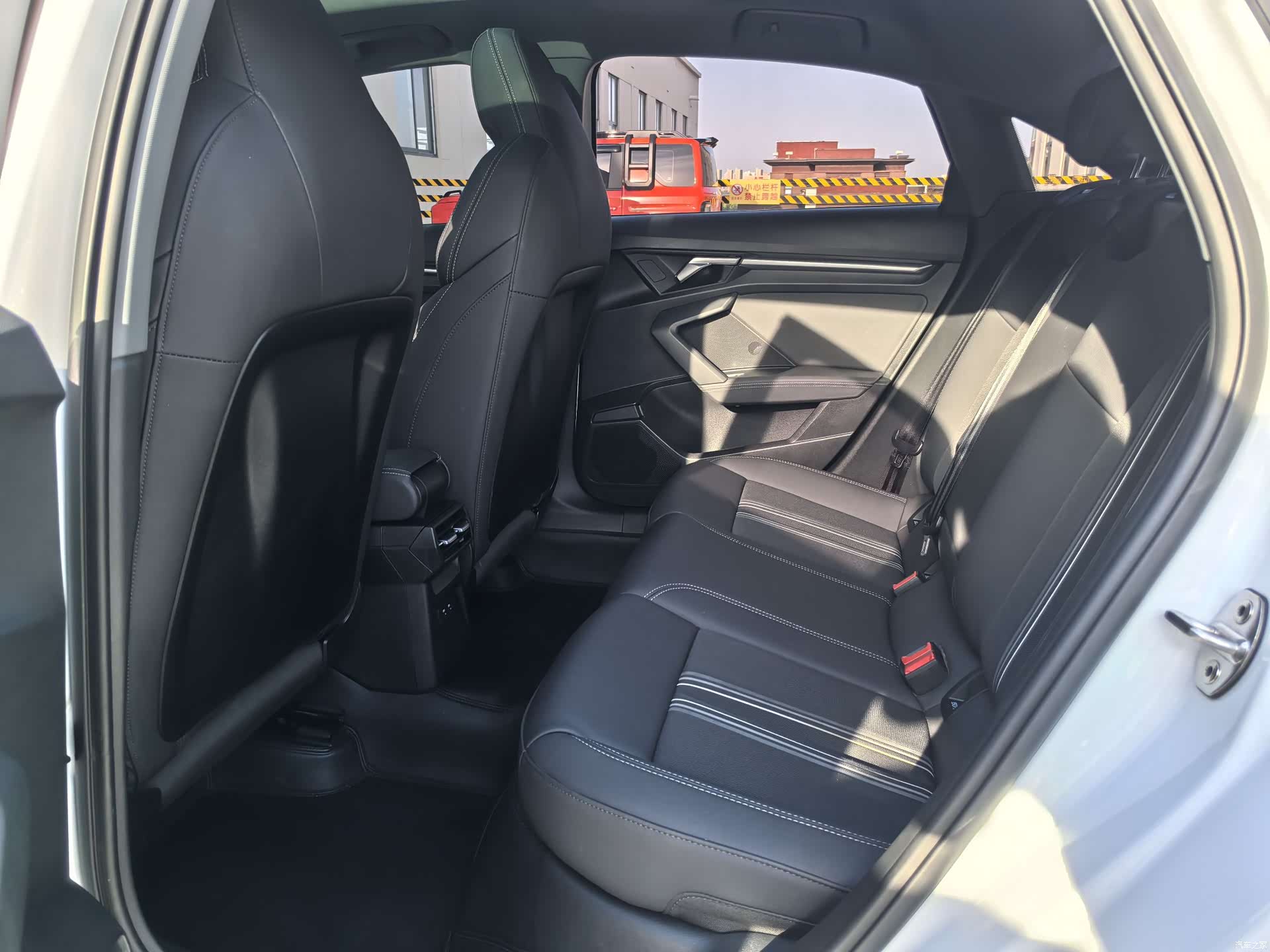 Audi A3, 2023 все фото