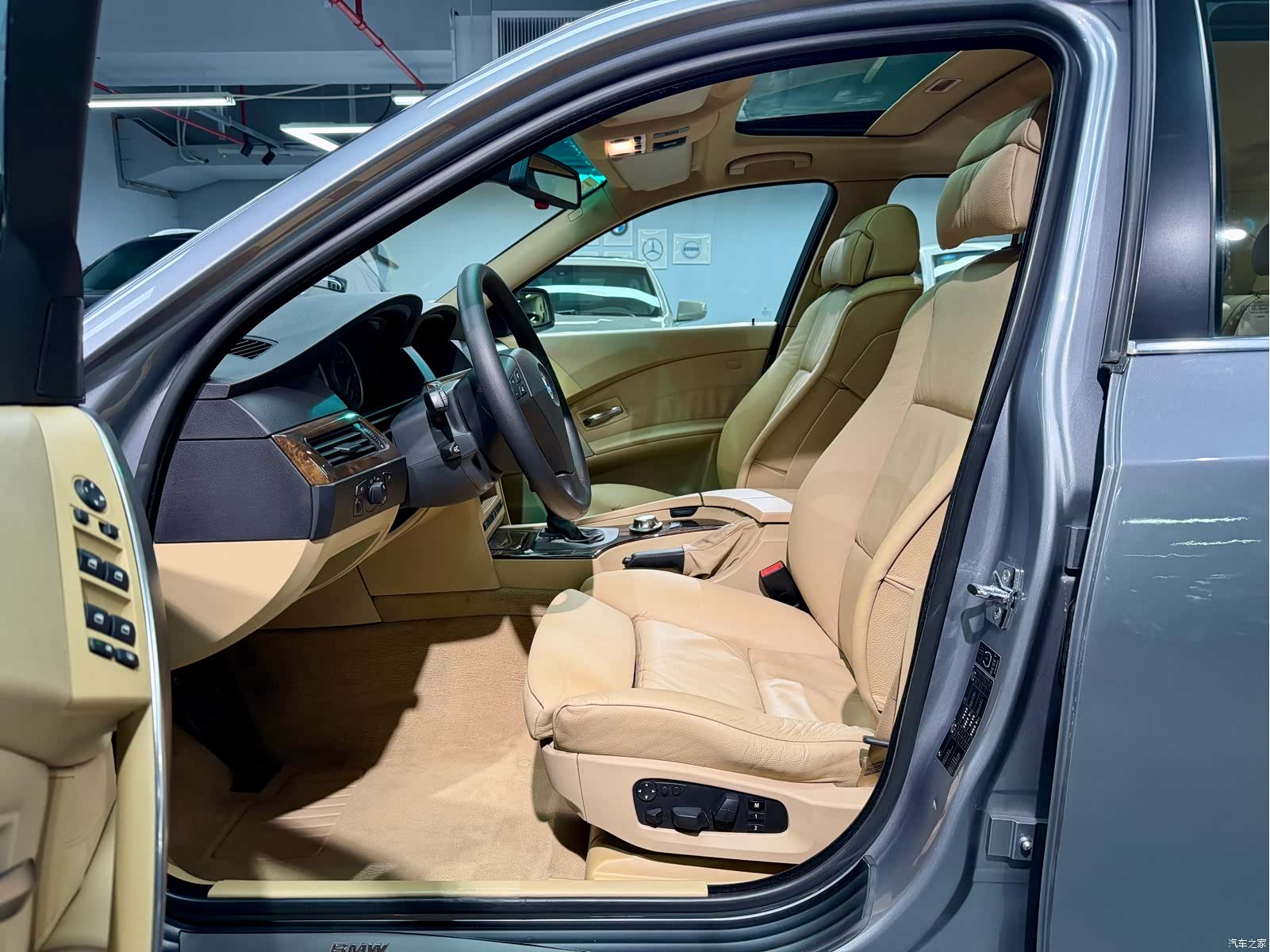 BMW 5 Series, 2004 9