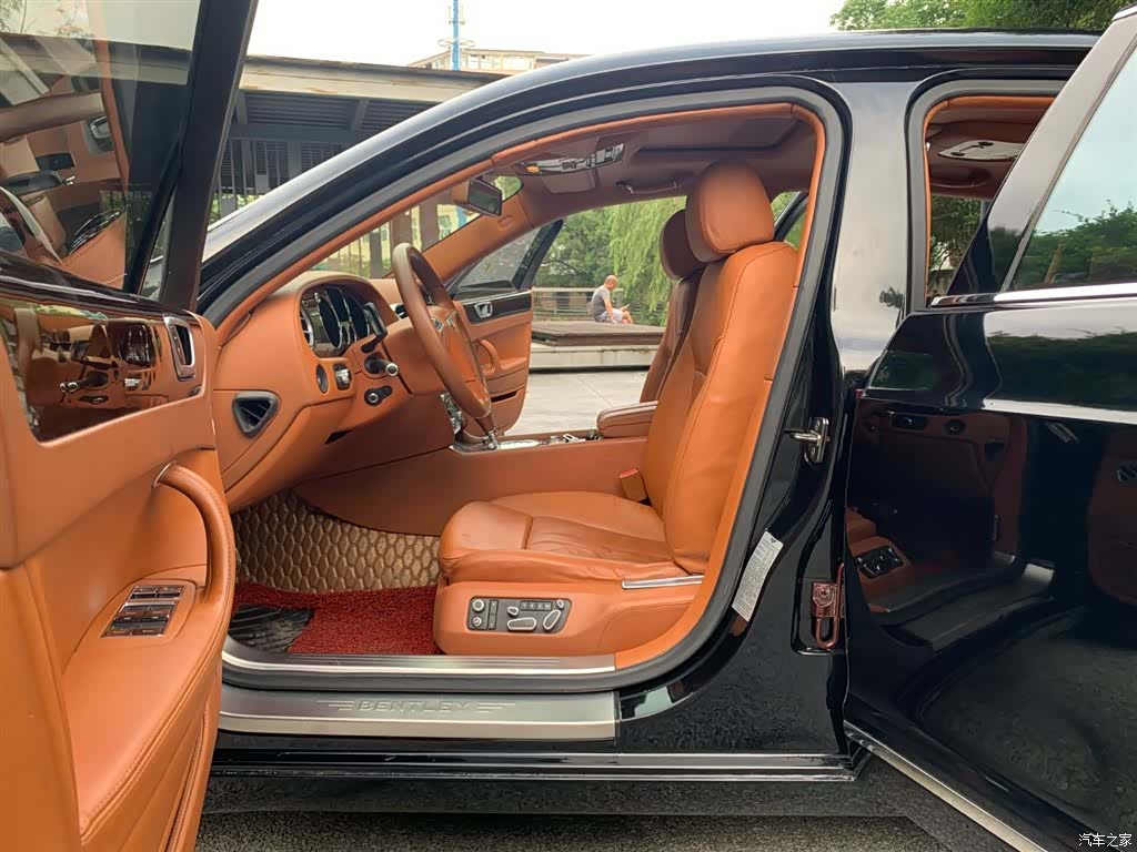 Bentley Flying Spur, 2012 16