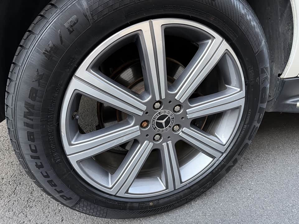 Mercedes-Benz M class