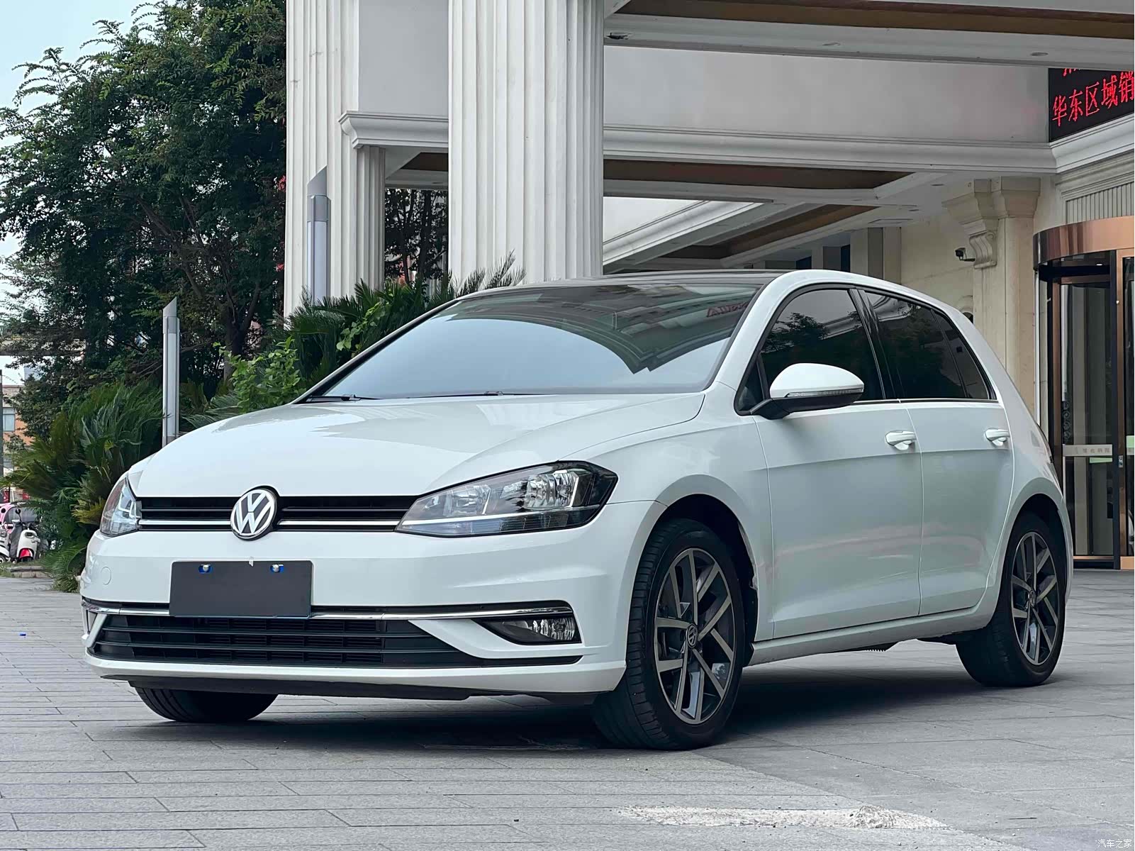 Volkswagen Golf, 2019 1