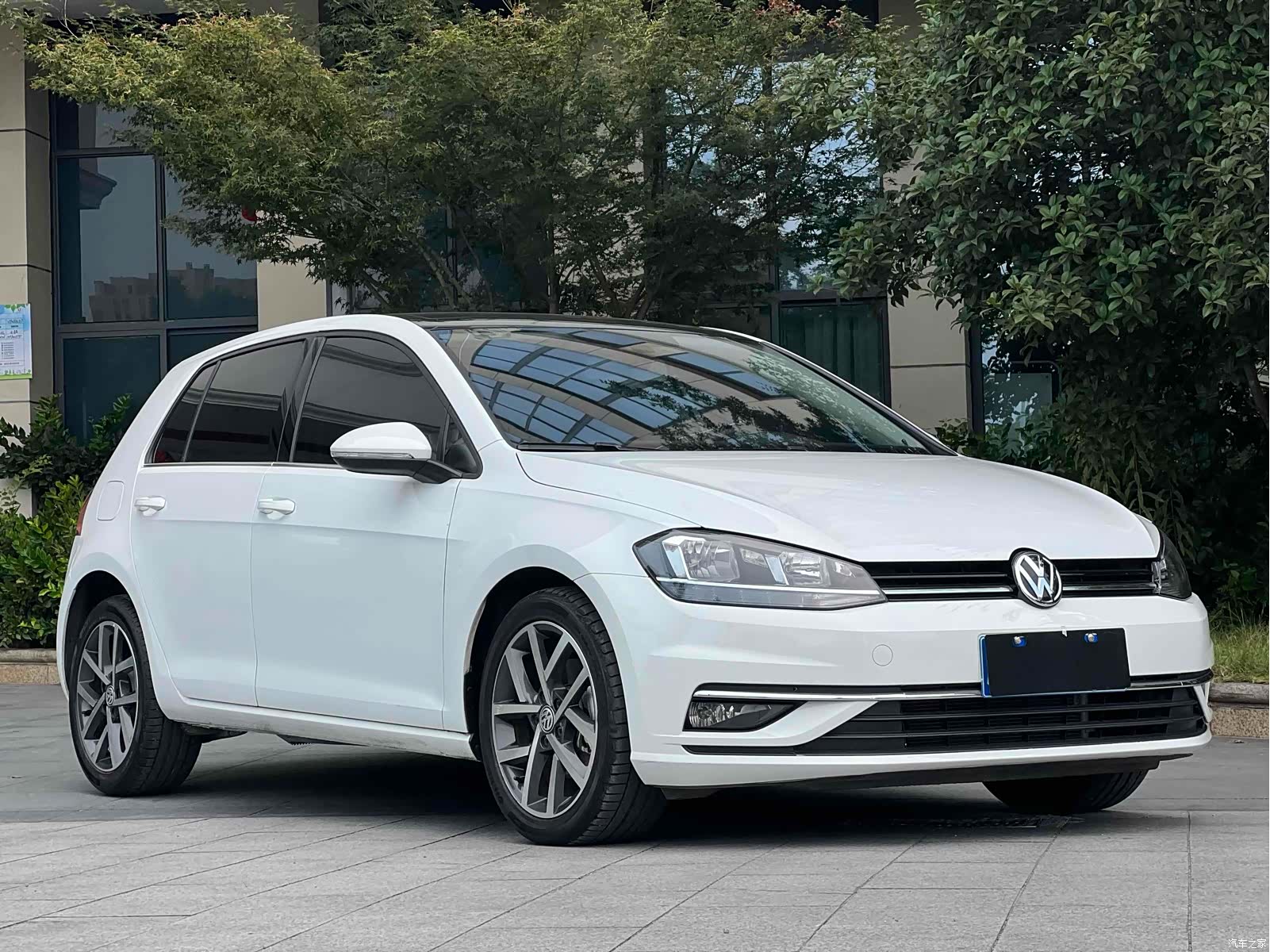 Volkswagen Golf, 2019 3