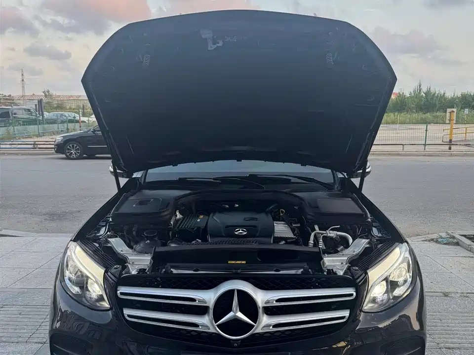 Mercedes-Benz GLC Mercedes-Benz GLC